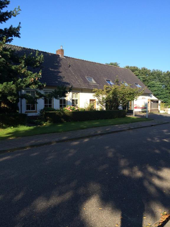 B&B De Laarhoeve Waalre Exterior foto